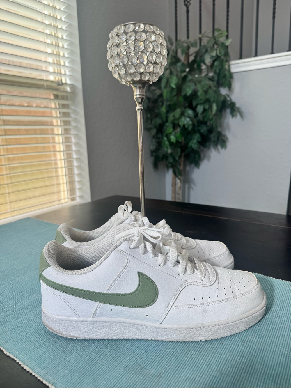 Nike Court Vision Low sneakers size 10